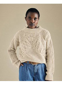 Damestrui met hoge halsbies