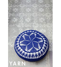 Poef gemaakt van Scheepjes Linen soft