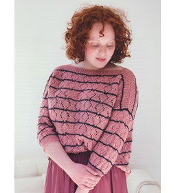 Trui met smalle in kleur afstekende strepen gemaakt van Durable Soqs