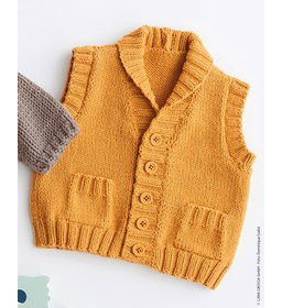 Babyvest met reverskraag gemaakt van Lana Grossa Elastico