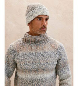 Winterse trui met muts gemaakt van Breinaalden