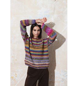 Vrolijk gekleurde damestrui gemaakt van Lang Yarns Magnolia