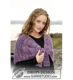 Schouderwarmer gemaakt van Drops Alpaca