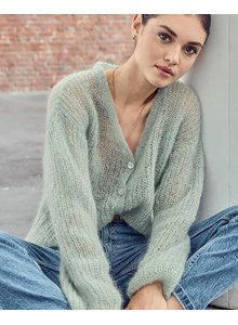 Fijne en licht doorzichtige damesvest