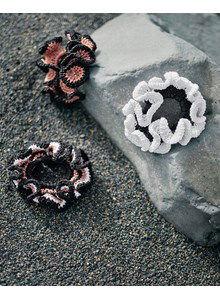 Gekruld haarelastiek - armband