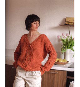 damesvest met rond kabelpatroon gemaakt van Handwerk accesoires