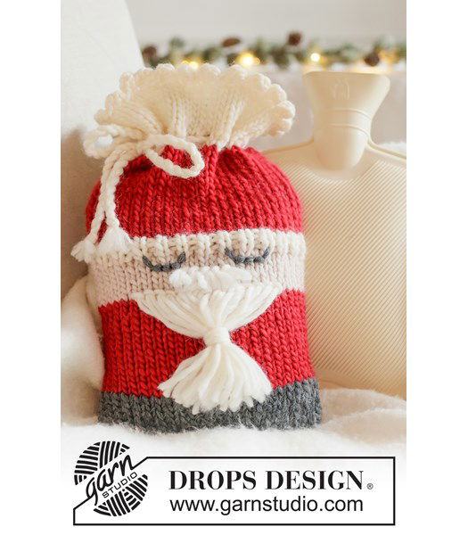 Breipatroon Gebreide Kerstman kruikenzak met DROPS Snow