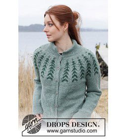 Damesvest met iets opstaande halsboord gemaakt van DROPS Sky