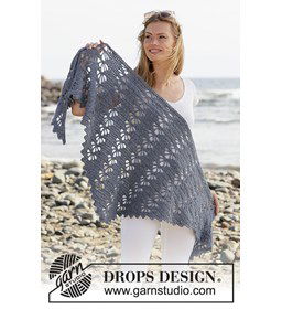 Omslagdoek gemaakt van DROPS Sky