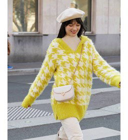 Lang damesvest met brede boorden gemaakt van Phildar Phil Beaugency