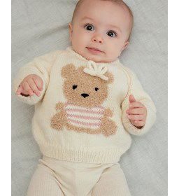 Babyvest met inbreipatroon  beer gemaakt van knopen