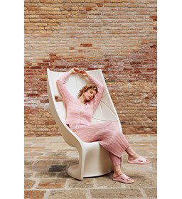 Damesvest in honingraatpatroon Studio Hour gemaakt van Boeken Lang Yarns