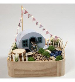 Miniatuur camping gemaakt van Basis en versteviging