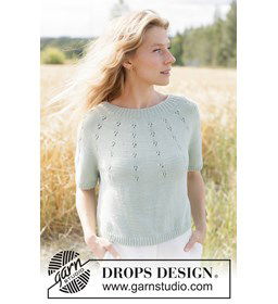 Gebreide damestrui met ronde pas en kantpatroon gemaakt van Breinaalden zonder knop