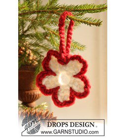 Gehaakte Kerst decoratie gemaakt van Drops Snow - Eskimo