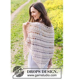 Omslagdoek Rose Shawl gemaakt van Drops Cotton Merino