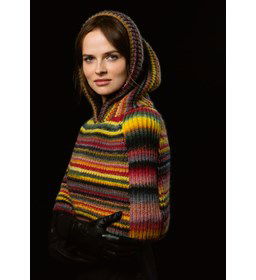 Poncho gemaakt van Lang Yarns Viva