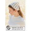 Elegante gehaakte bandana met waaierpatroon gemaakt van Drops Cotton Merino