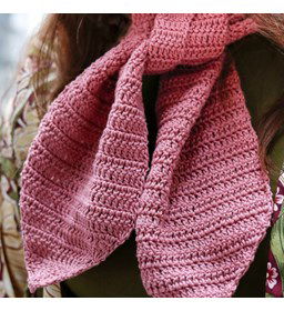 Enveloppe sjaal gemaakt van Haaknaalden