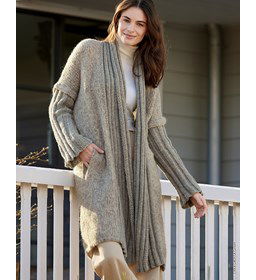 Lang damesvest met sjaalkraag