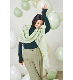 Driehoekige sjaal gemaakt van Lang Yarns Regina