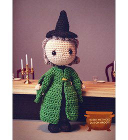 Professor Anderling  gemaakt van Scheepjes Catona 50 - 100 gram