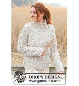 Damestrui met hoge hals gemaakt van Drops Alaska