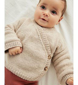 Wikkelvest met knoopsluiting gemaakt van Phildar Phil Caresse