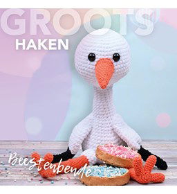 Knuffel ooievaar gemaakt van IJzerdraad en Chenille