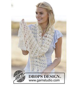 Sjaal gemaakt van Drops Cotton Light