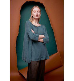 Wijd uitlopende trui gemaakt van Lang Yarns Cashmere Dreams