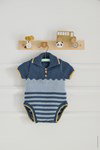 Breipatroon babyromper met strepen en zigzag van andere kant