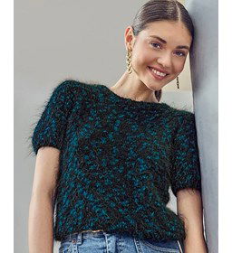 Damesshirt met korte mouwen.