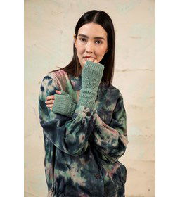 Polswarmers gemaakt van Lang Yarns Cashmere Lace