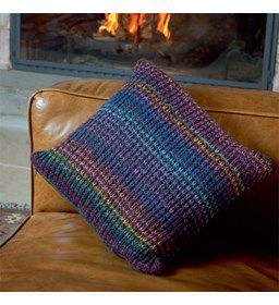 Kussen gemaakt van Lang Yarns Mille colori baby