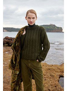 Damestrui Strong Roots