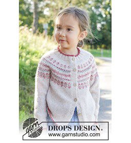 Berries en Dreams Cardigan gemaakt van DROPS Sky