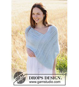 Kustdroom Poncho gemaakt van Drops Paris