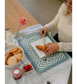 Zigra placemat gemaakt van Scheepjes Cahlista