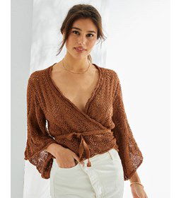 Wikkelvest met striksluiting gemaakt van Phildar Phil Origin