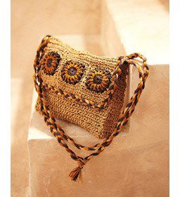 Schoudertasje met gevlochten hengsels gemaakt van Phildar Phil Perle 5