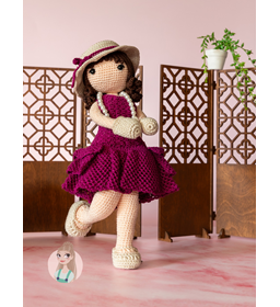 Meisjespop in avondkleding gemaakt van Scheepjes Catona 25 en 10 gram