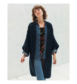 Damesvest gemaakt van Phildar Phil Express