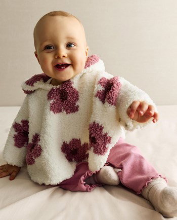 zachte poncho met bloemen Oli
