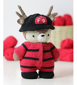 Brandweerkleding gemaakt van Scheepjes Catona 50 - 100 gram