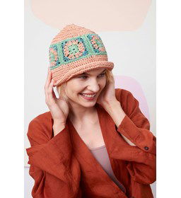 Zonnehoedje Florentina met Granny Squares gemaakt van Haaknaalden