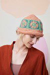 Haakpatroon Zonnehoedje Florentina met Granny Squares van andere kant