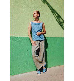 Top Idle hour met openachterpand met striksluiting gemaakt van Breinaalden zonder knop