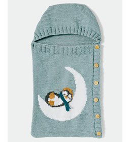 Trappelzak met capuchon gemaakt van Phildar Phil Partner 6