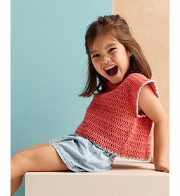 recht mouwloos topje gemaakt van Haaknaalden